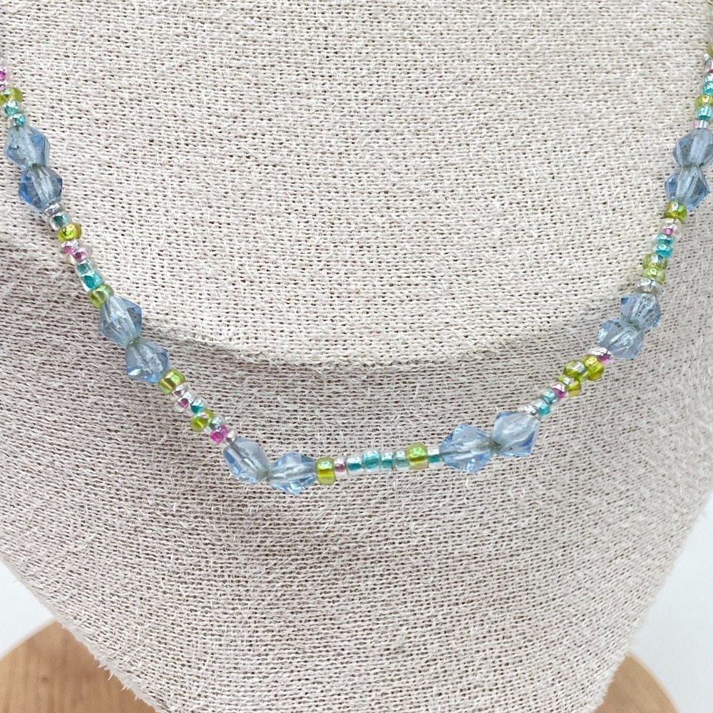 Vintage 90s Y2K Colorful Seed Beaded Necklace Blue Glass Beads Layering Dainty